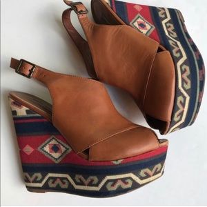Fab Steve Madden Elissa Wedges size 9 1/2